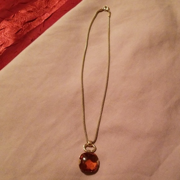 Jewelry - EUC Amber Pendant necklace Jewelry - EUC Amber Pendant necklace
